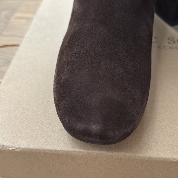 Gentle Souls by Kenneth Cole Suede Elbert Bootie - Picture 7 of 13